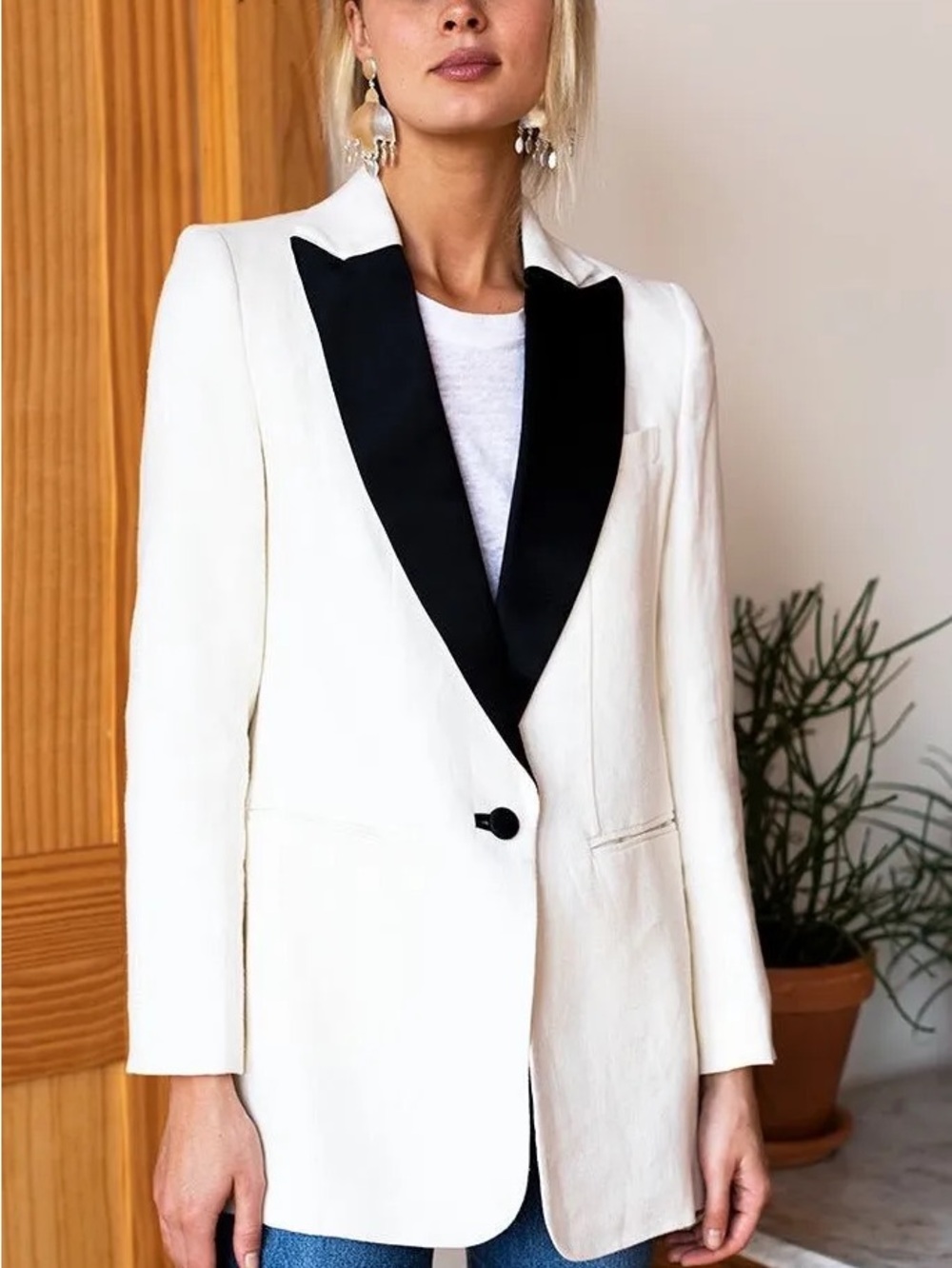 Emerson Fry White Blazer with Black Satin Lapel